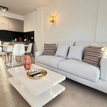 Estudio Frente Al Canal Con Terraza Apartment