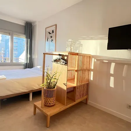 Estudio Frente Al Canal Con Terraza * Empuriabrava