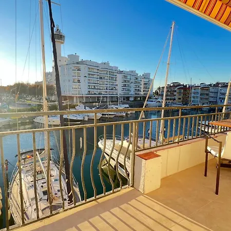 Estudio Frente Al Canal Con Terraza *