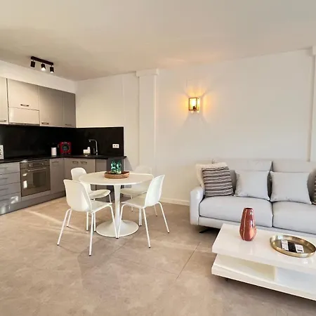 Estudio Frente Al Canal Con Terraza Empuriabrava